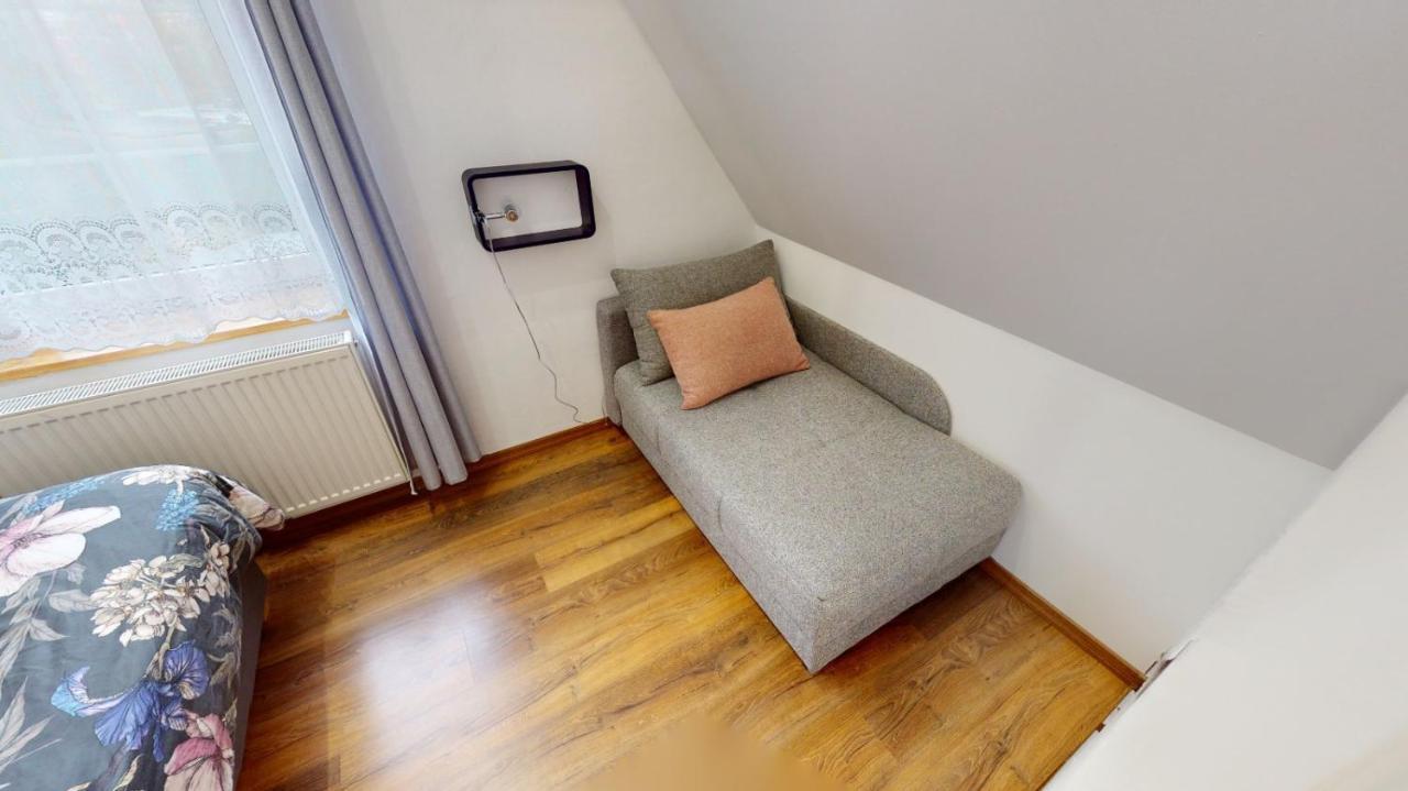 Apartman Atelier Vary V Nove Zrekonstruovanem Dome Κάρλοβι Βάρι Εξωτερικό φωτογραφία